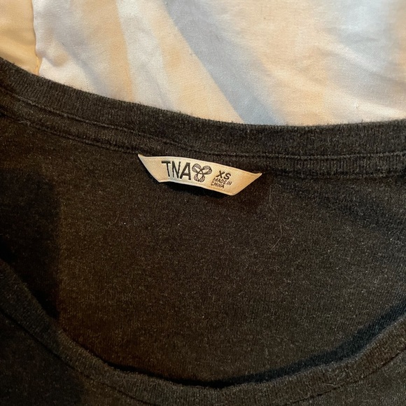 TNA comfy tee - Picture 2 of 4